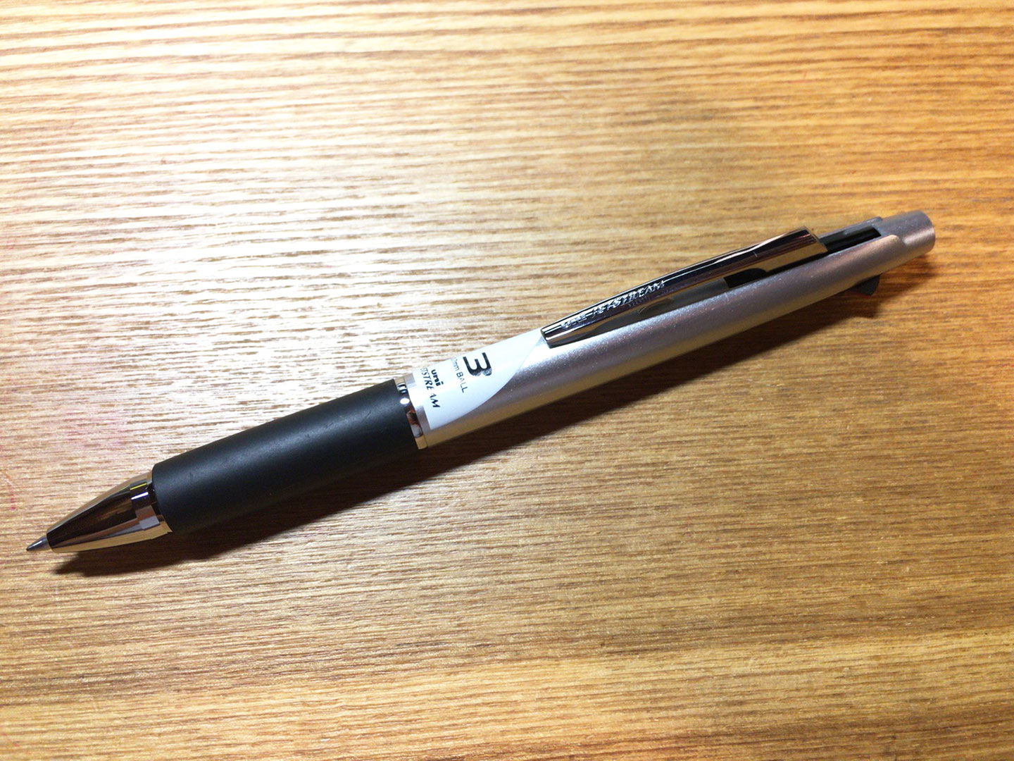 三菱鉛筆　ボールペン