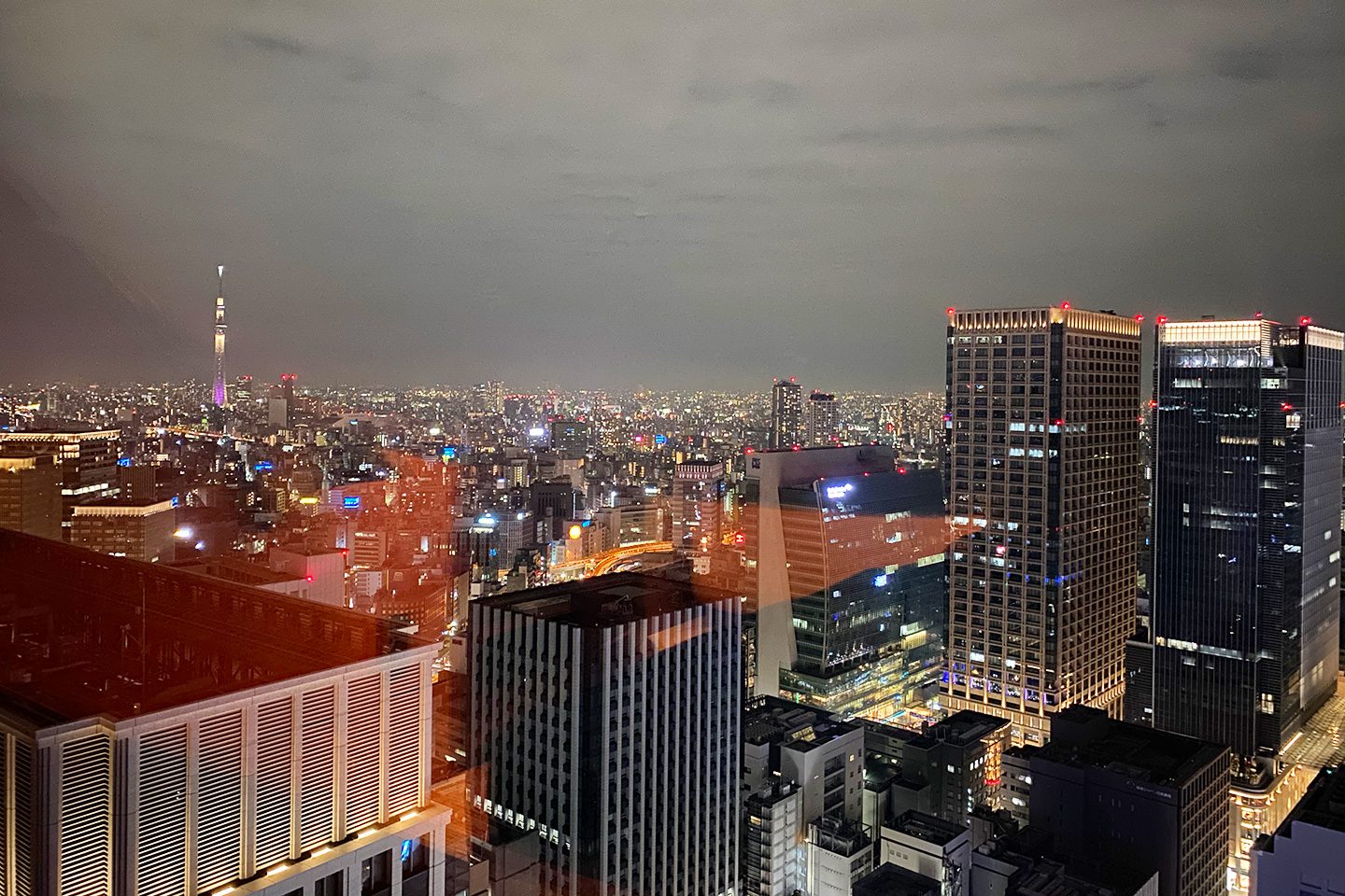 シャングリラ ホテル 東京 夜景